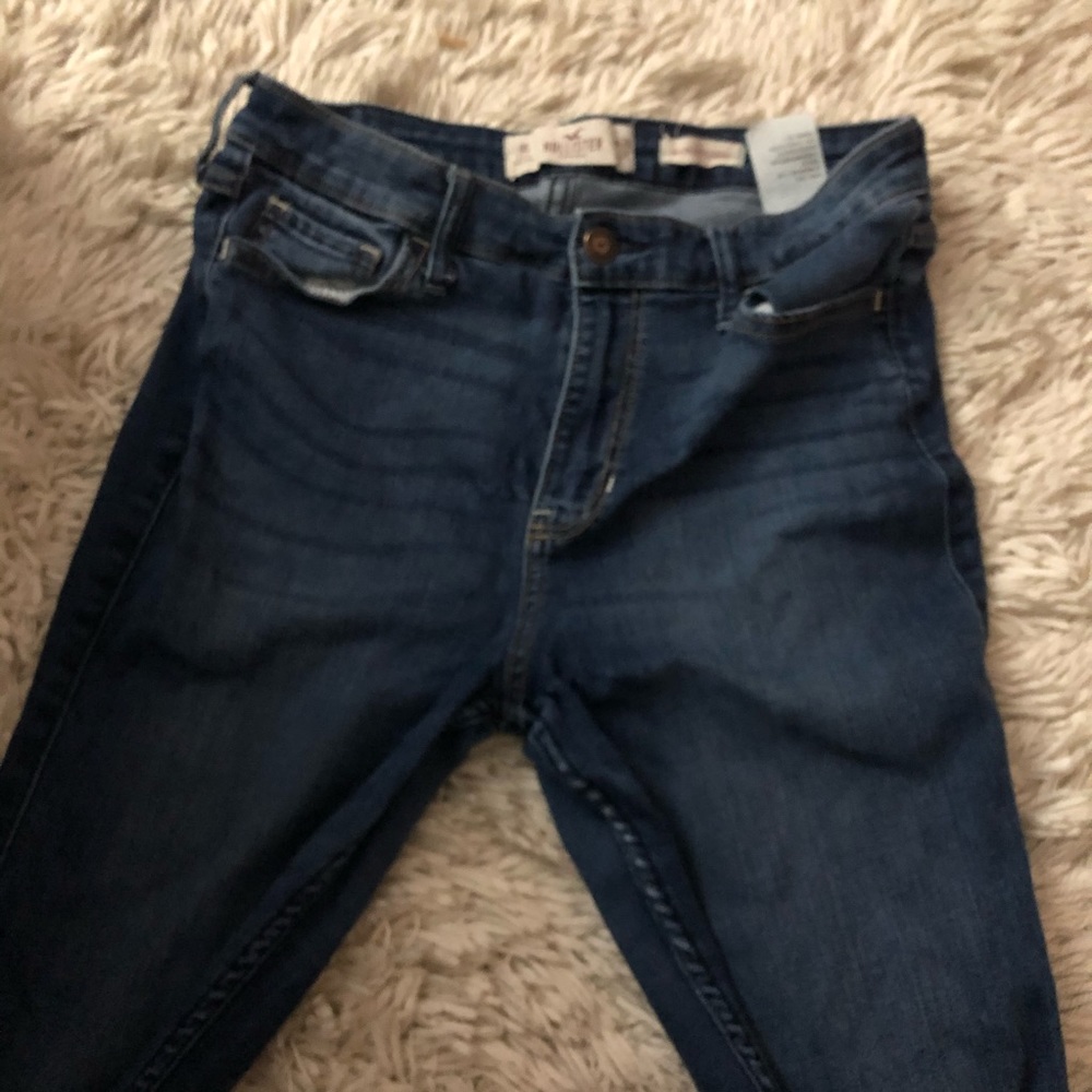 size 9 SHORT hollister jeans super skinny highrise